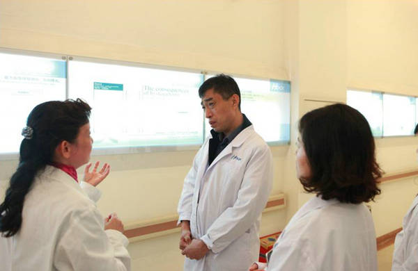 科技部董志峰副主任、張兆豐處長視察超聲醫(yī)療國家工程研究中心